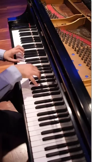 Juan Pablo Cardona, Jóvenes Intérpretes en la Sala de Conciertos BLAA.