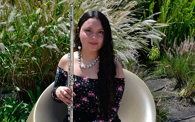 kelly-romero-flautista