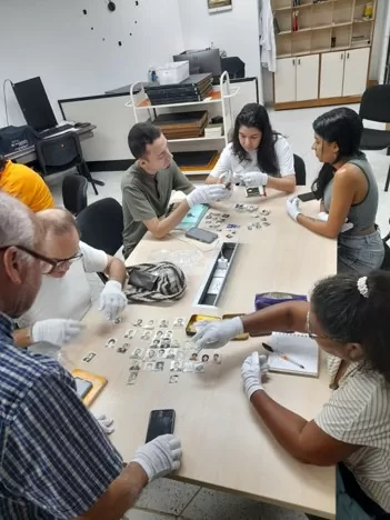 miembros del Laboratorio de Fotografía de Alberto Lenis