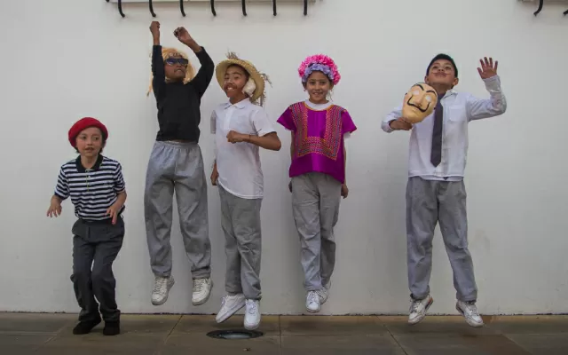 Estudiantes de primero y tercero de primaria se sumergieron en un proceso de cocreación en los museos de arte del Banco de la República para desarrollar una serie audiovisual.