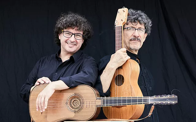 Mar Barroco (Colombia/Uruguay), tiorba, guitarra barroca, jarana y marímbula