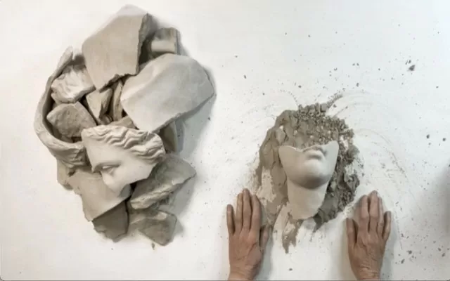 María Elvira Escallón. Mesa de trabajo, 2022