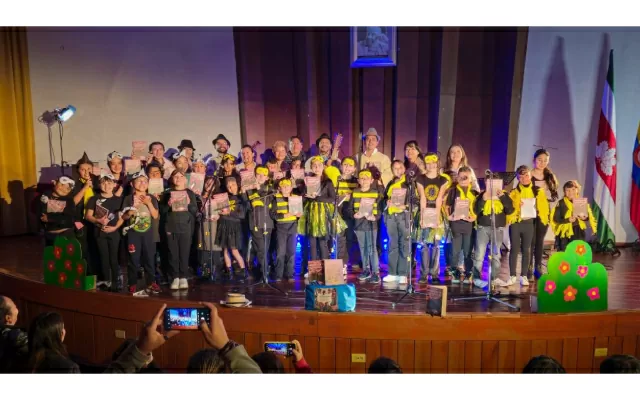 Apropiación musical No estamos solos. La paz también se hace con los animales.