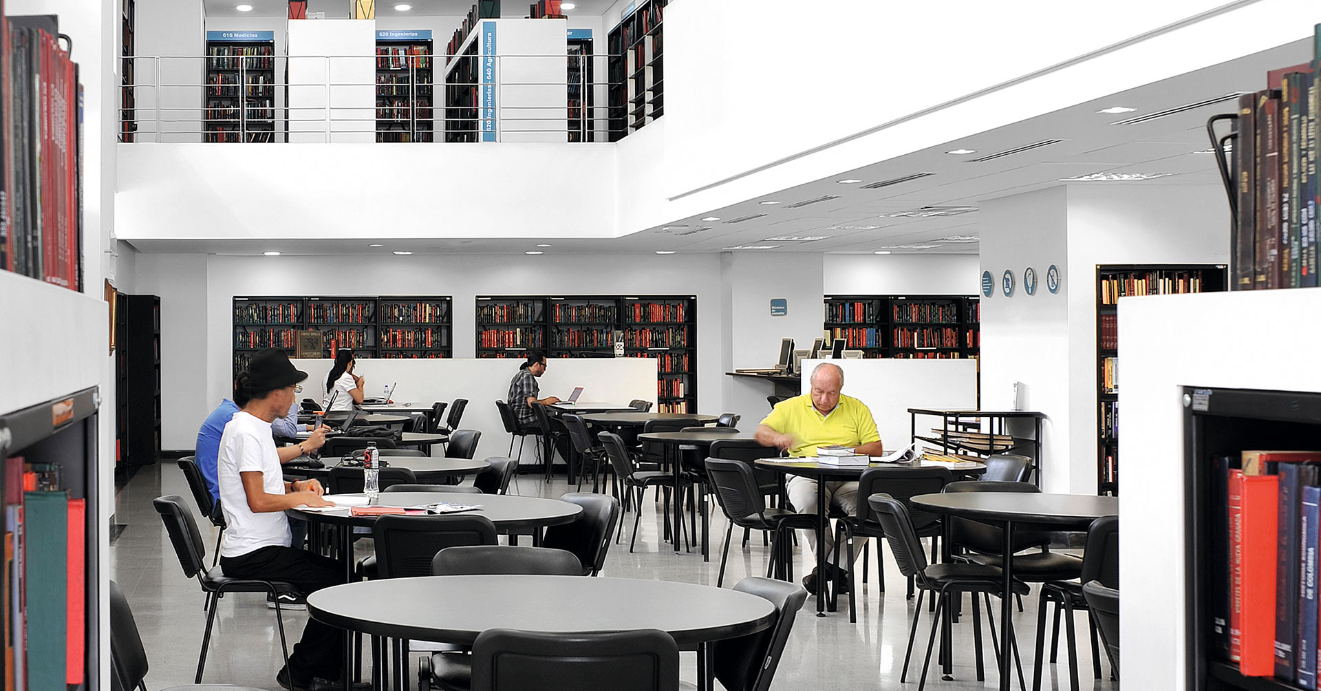 Biblioteca del Centro Cultural de Pereira