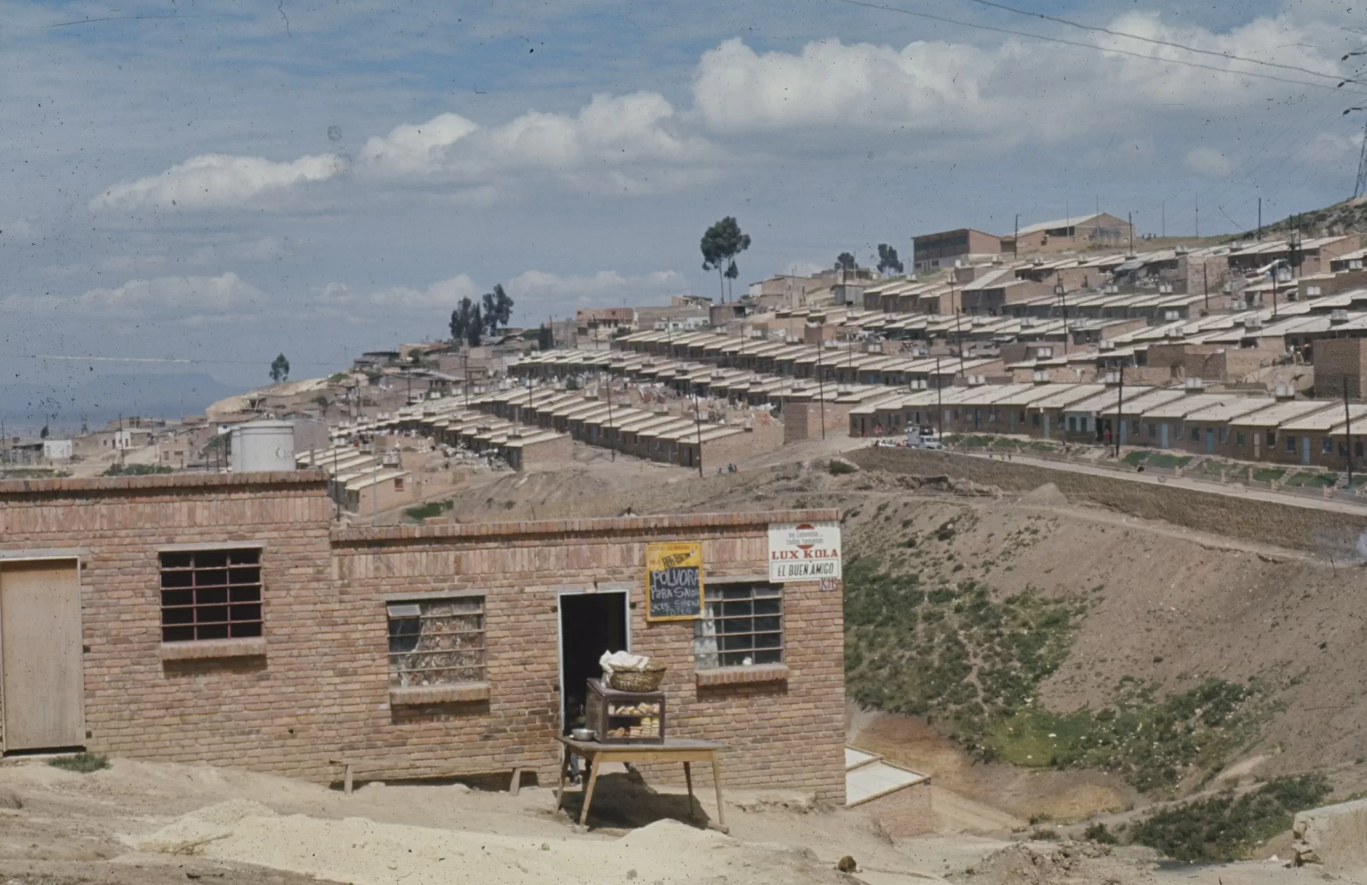 Fotografía panorámica de Las Lomas, Bogotá, 1972