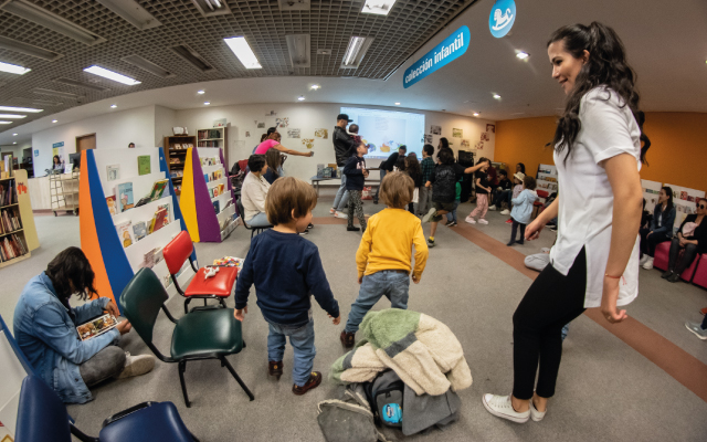 Sala infantil de la Biblioteca Luis Ángel Arango del Banco de la República. 2023.