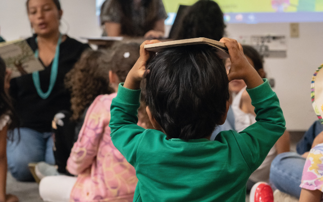 Sala infantil de la Biblioteca Luis Ángel Arango del Banco de la República. 2023.