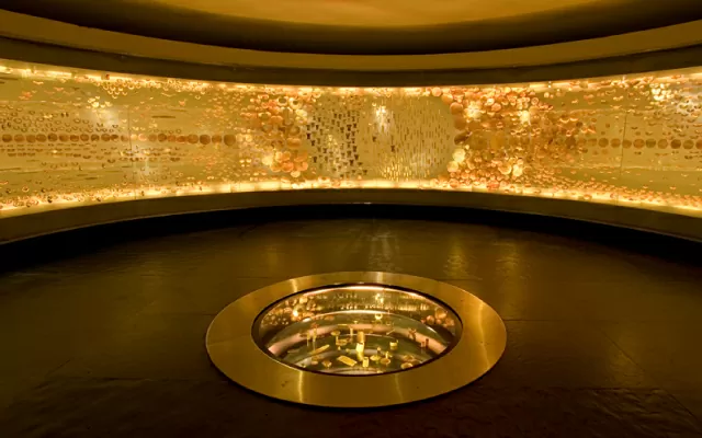 Sala de la Ofrenda del Museo del Oro de Bogotá.