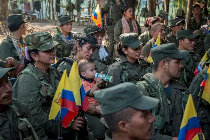 Serie fotográfica capítulo “Gun Jungle Girl”. Campamento