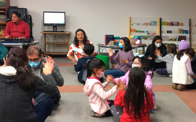 Taller en la BLAA: Cantar y contar con la primera infancia