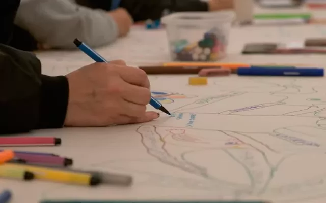 Explorando la Caja Fucsia