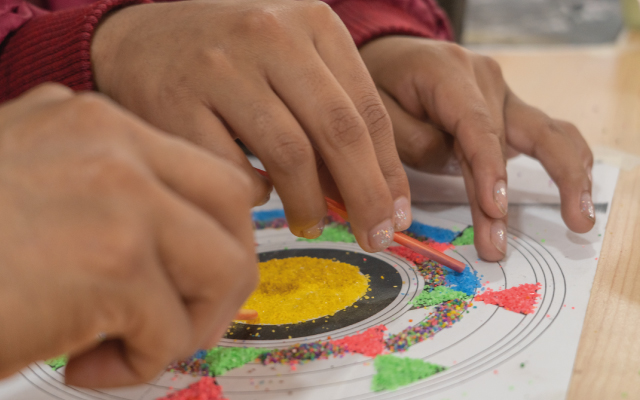 Taller de mandalas, en el Museo del Oro del Banco de la República en Bogotá. 2023