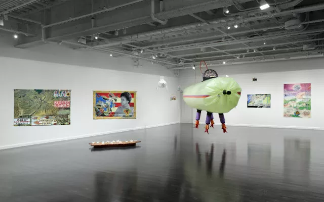 Vista de la exposición We Place Life at the Center/Situamos la vida en el centro, Vincent Price Art Museum, Los Ángeles, Septiembre 28-Marzo 1, 2025.