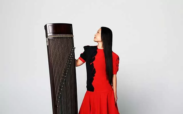 Wu Fei (China), guzheng y voz