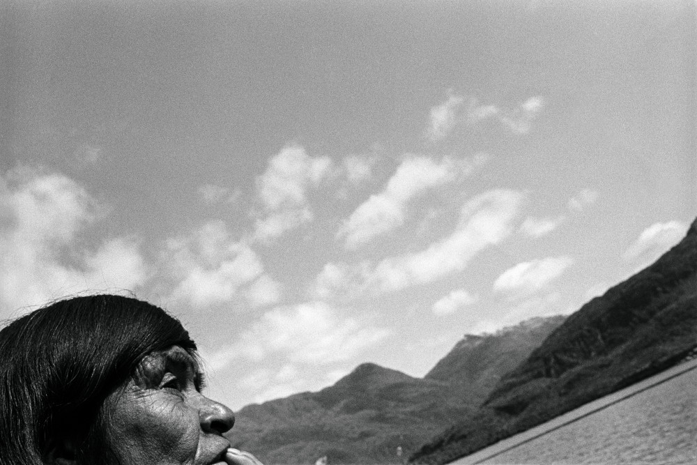 18. Atáp, Ester Edén Wellington, Puerto Edén, de la serie Los nómadas del mar, 1995