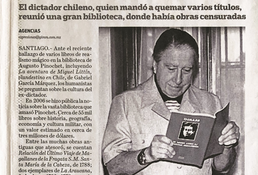 Buró fantasma, 2013. Archivos de noticias de periódicos. 54,5 × 31,5 cm.