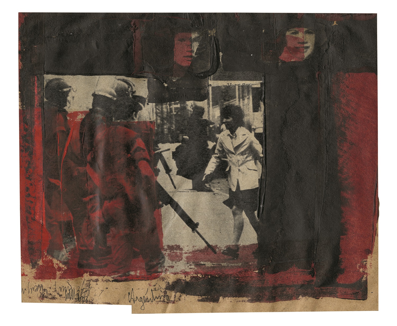 Sin título (Argentina), 1976. Recorte de periódico intervenido por el artista. 19 × 21,7 cm