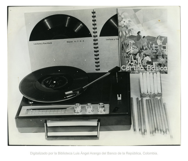 Colección ACPO - Radio Sutatenza. Biblioteca Luis Ángel Arango.