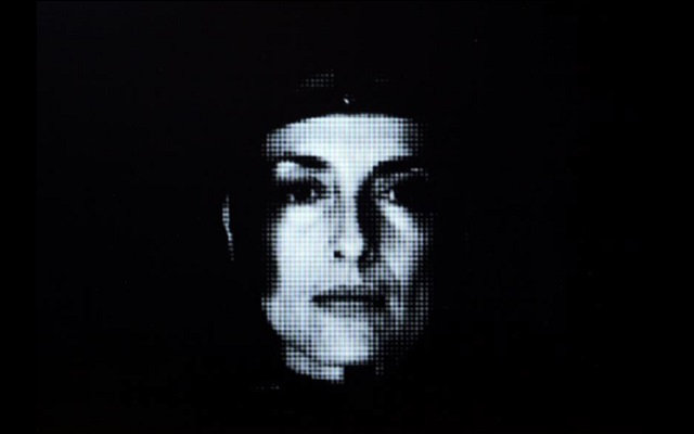 María José Arjona . Vires - Animal de tres cabezas  - 2010 Video de un canal con sonido
