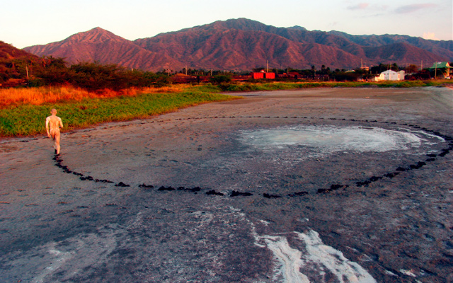 Fotograma del video Estela de Oscar Leone
