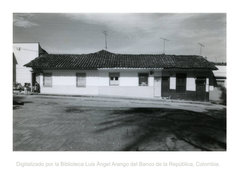 Piel de baharaque, 	 Manizales - San José # 24