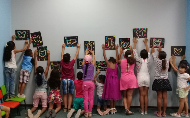 Niños y sus dibujos 