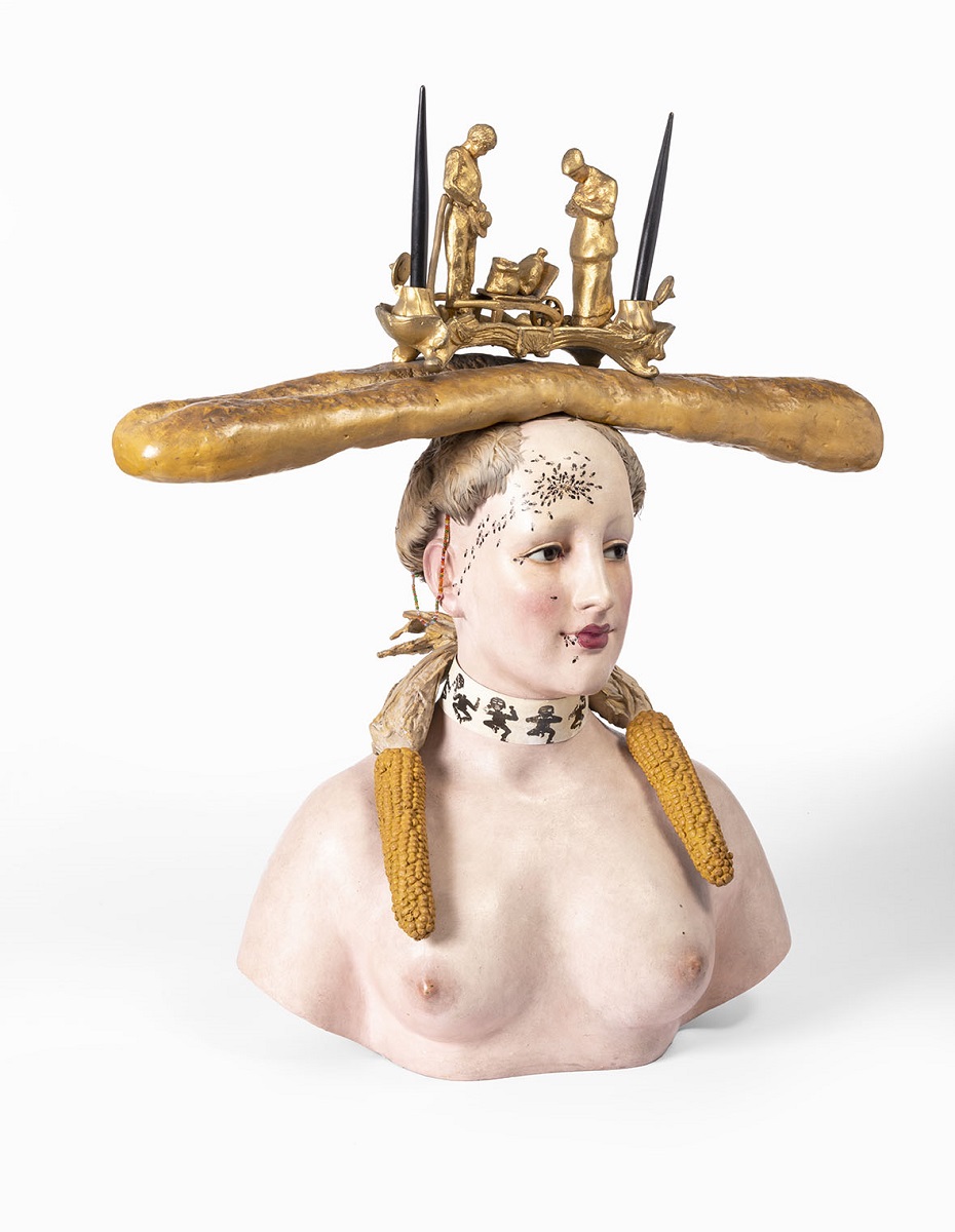 Busto retrospectivo de mujer