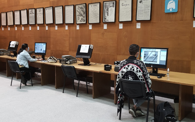 Hemeroteca de la Biblioteca Luis Ángel Arango de Bogotá.