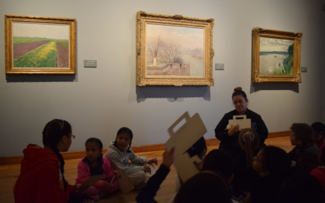 A partir de la selección de obras que hacen parte de la Colección de Arte del Banco de la República.