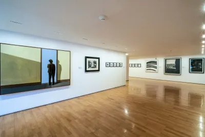 Coleccionar, investigar y exhibir