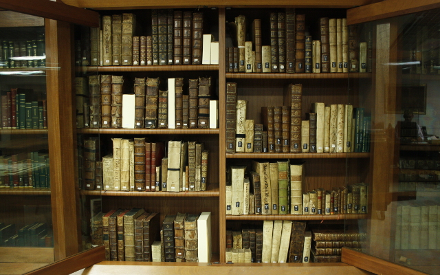 Biblioteca Luis Ángel Arango Libros y manuscritos raros