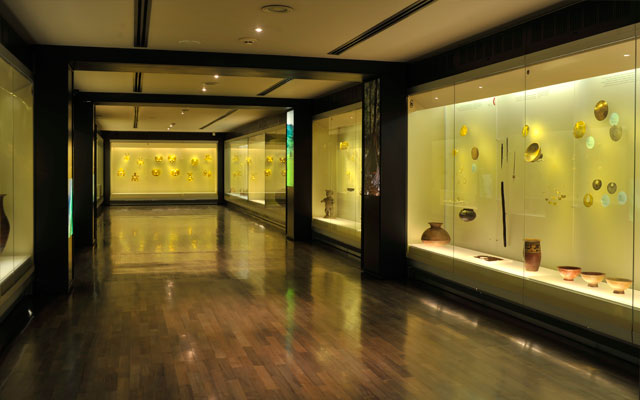 Sala de exposición permanente del Museo del Oro en Bogotá